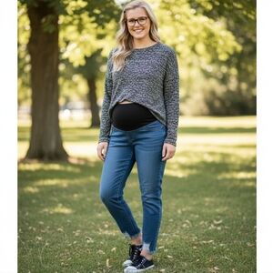 Loft Distressed Ankles Maternity Jeans Size 8